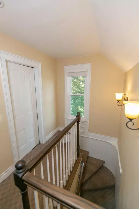 137 E Scott St, Omro, WI 54963 photo 17