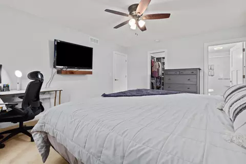 Bedroom - 3540 N Mason St, Appleton, WI 54914 photo 4 of 5