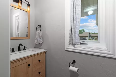 Bath - 3540 N Mason St, Appleton, WI 54914 photo 1 of 5