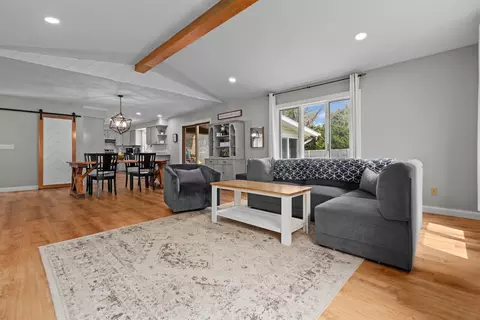 Living - 3540 N Mason St, Appleton, WI 54914 photo 3 of 3