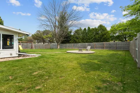 Exterior - 3540 N Mason St, Appleton, WI 54914 photo 6 of 7