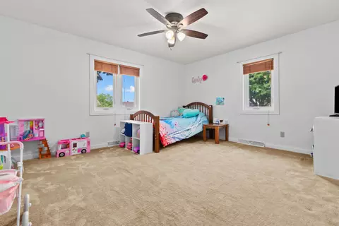 Bedroom - 3540 N Mason St, Appleton, WI 54914 photo 1 of 5