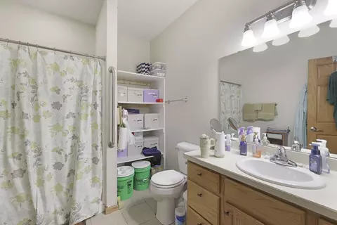 Bath - 115 Community Dr, Fall River, WI 53932 photo 2 of 3