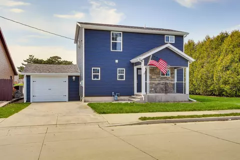 2320 Wilson St, Two Rivers, WI 54241