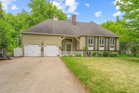 1123 S Park Ave, Neenah, WI 54956