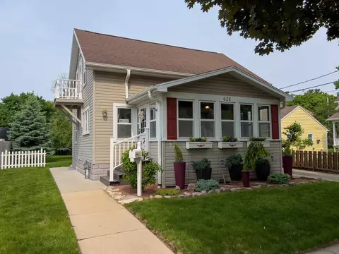 625 N Bennett St, Appleton, WI 54914