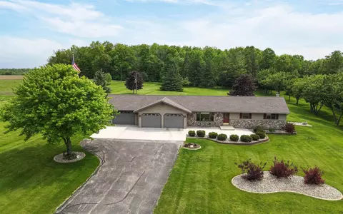 w5297 Us 151, Chilton, WI 53014