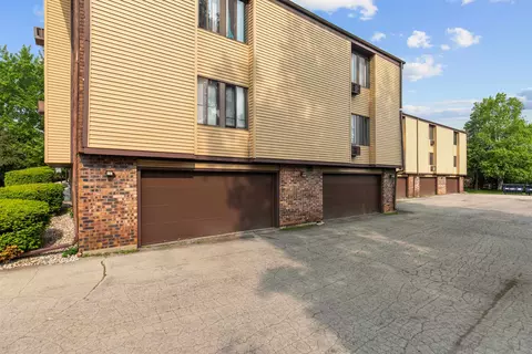 Exterior - 206 Royal Ct #12, Appleton, WI 54915 photo 5 of 5