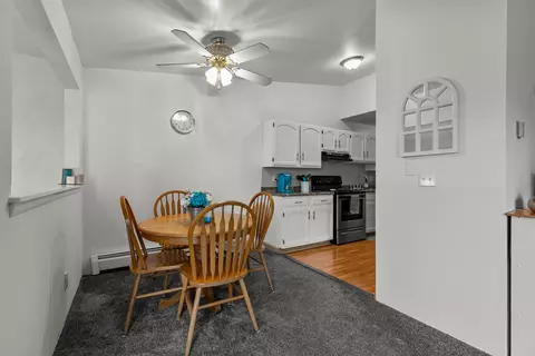 Dining - 206 Royal Ct #12, Appleton, WI 54915 photo 1 of 2