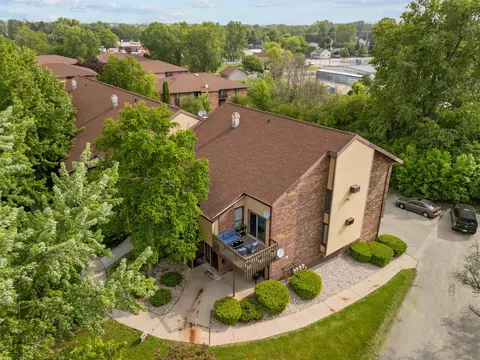 View/Area - 206 Royal Ct #12, Appleton, WI 54915 photo 1 of 4