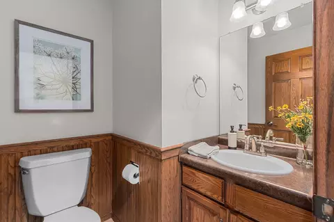 Bath - 2521 E Inglewood Pl, Appleton, WI 54915 photo 1 of 4
