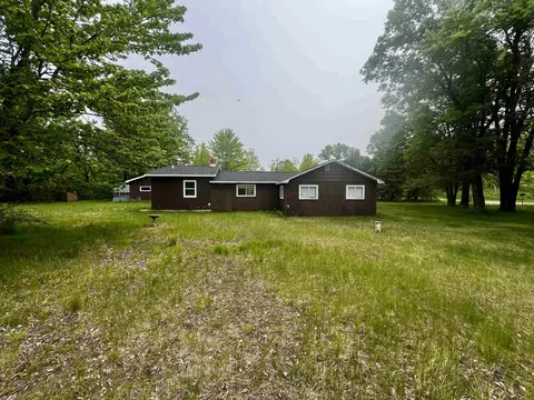 w8650 Amberg Wausaukee Road, Amberg, WI 54102