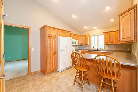 5545 W Brookview Dr, Appleton, WI 54913 photo 9
