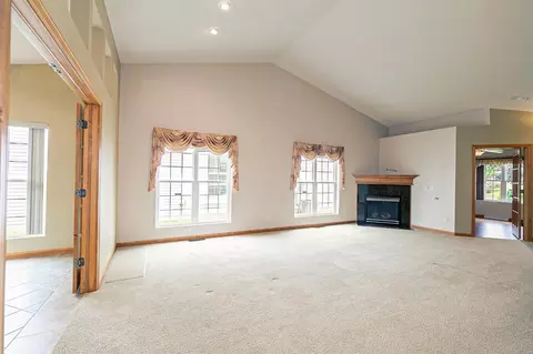 5545 W Brookview Dr, Appleton, WI 54913 photo 5