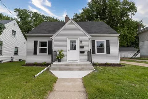 1614 N Richmond St, Appleton, WI 54911