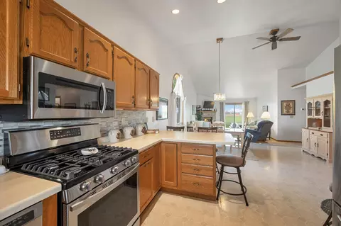 Kitchen - 974 Broadway St, Wrightstown, WI 54180 photo 2 of 6