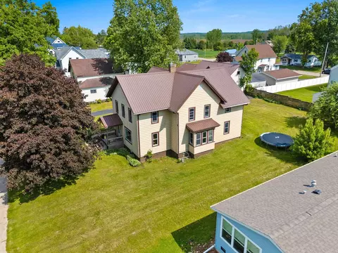 View/Area - 110 E Freeborn St, Cecil, WI 54111 photo 5 of 17