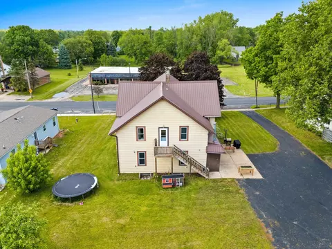 View/Area - 110 E Freeborn St, Cecil, WI 54111 photo 6 of 17