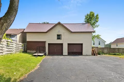 Exterior - 110 E Freeborn St, Cecil, WI 54111 photo 4 of 5