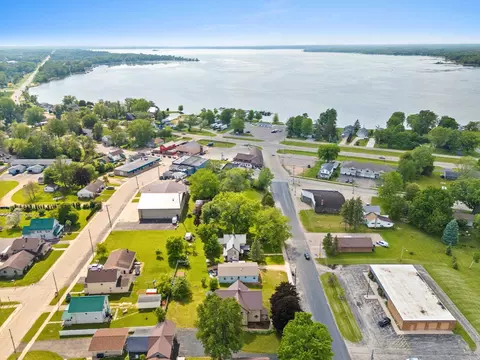 View/Area - 110 E Freeborn St, Cecil, WI 54111 photo 11 of 17