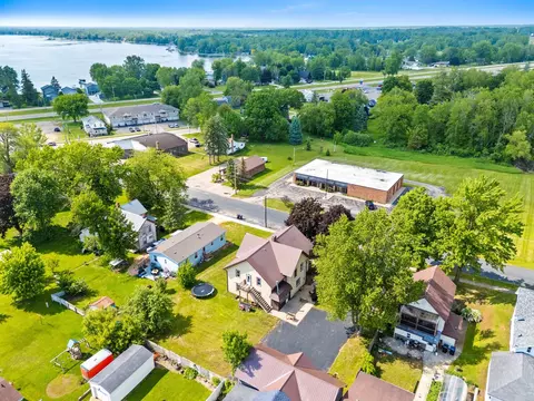 View/Area - 110 E Freeborn St, Cecil, WI 54111 photo 13 of 17