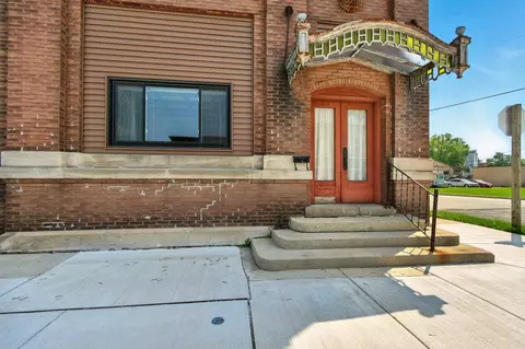 301 E Main St, Chilton, WI 53014