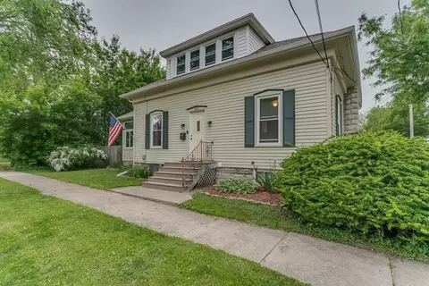 543 N Durkee St, Appleton, WI 54911 photo 2