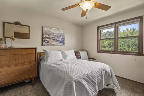 Bedroom - 625 S Olson Ave #H, Appleton, WI 54914 photo 3 of 4