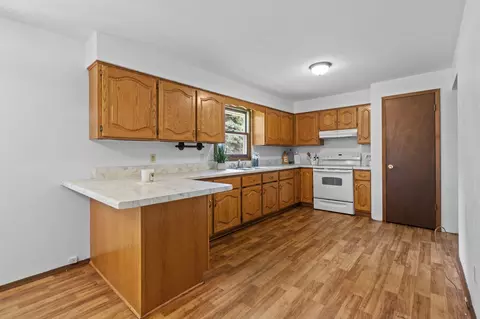 Kitchen - 1636 S Driscoll St, Appleton, WI 54914 photo 2 of 3