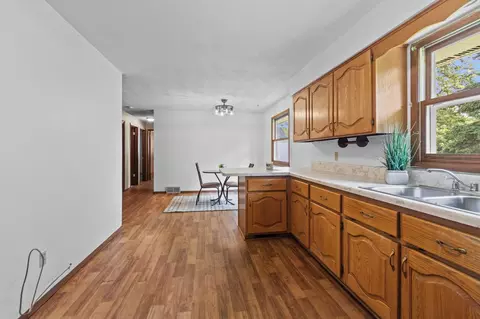 Entry Way - 1636 S Driscoll St, Appleton, WI 54914 photo 1 of 1