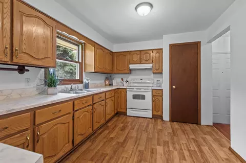 Kitchen - 1636 S Driscoll St, Appleton, WI 54914 photo 1 of 3