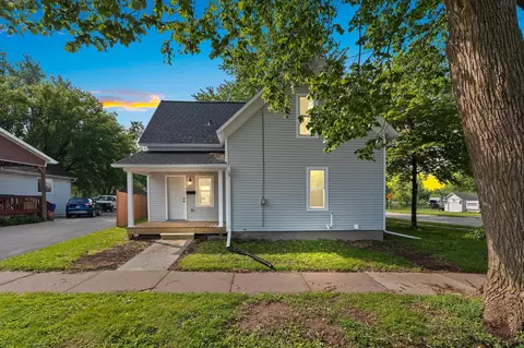 702 Lincoln Ave, Kaukauna, WI 54130