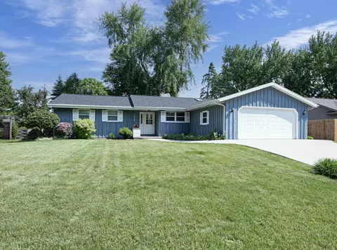 1016 E Marnie Ln, Appleton, WI 54911