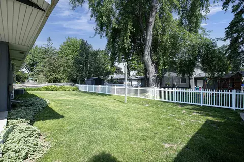 1016 E Marnie Ln, Appleton, WI 54911 photo 5