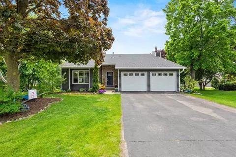 1829 Jefferson Dr, Sturgeon Bay, WI 54235