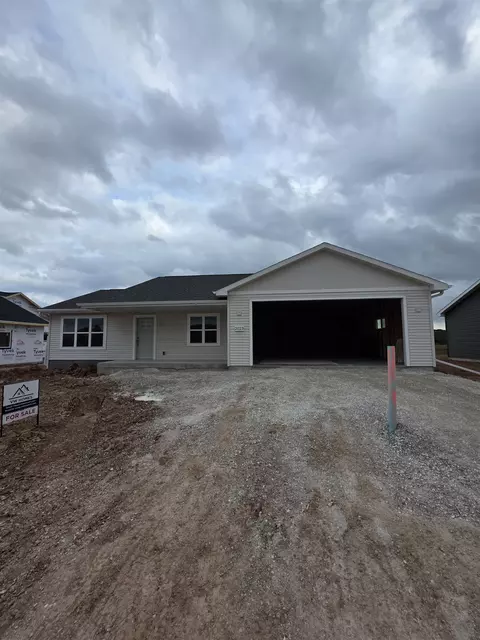 2023 White Dove Ln, Kaukauna, WI 54130