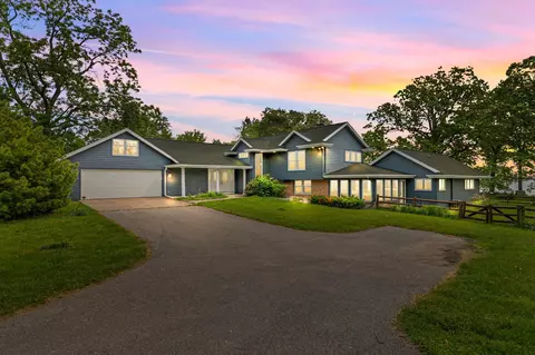 4080 Windermere Ln, Oshkosh, WI 54902