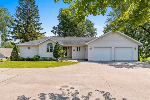 2411 Popp Ln, Brillion, WI 54110