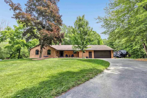 4070 Matuszak Ct, Green Bay, WI 54313