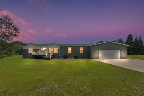 2100 6th St, Marinette, WI 54143