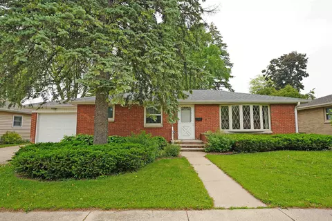 811 Spence St, Green Bay, WI 54304