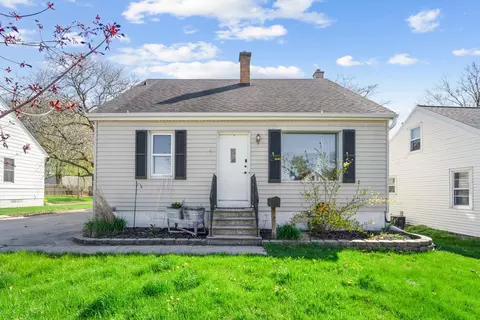 1578 Cass St, Green Bay, WI 54302