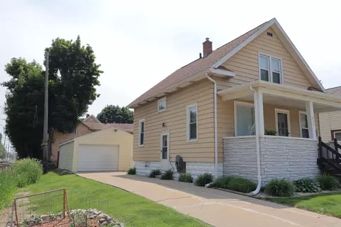 421 Fulton Ave, Oshkosh, WI 54901