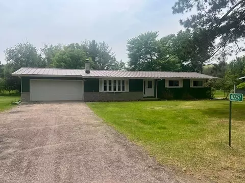 n2257 Cleghorn Road, Waupaca, WI 54981