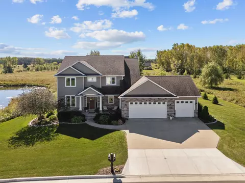 1464 Plains Ave, Neenah, WI 54956