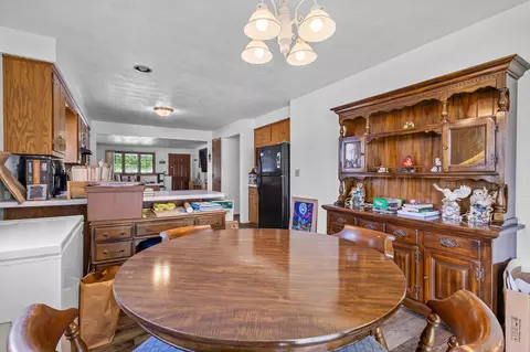 Dining - 3610 N Terri Ln, Appleton, WI 54914 photo 4 of 4