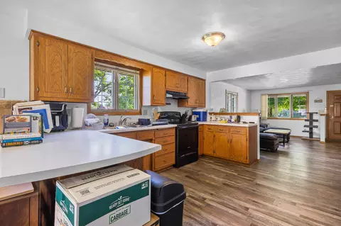 Kitchen - 3610 N Terri Ln, Appleton, WI 54914 photo 8 of 10