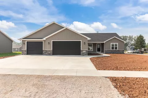 W5875 Roundstone Place, Menasha, WI 54952