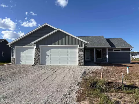 W5808 Delta Drive, Menasha, WI 54952