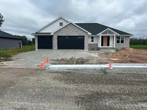533 Behrendt Park Dr, Seymour, WI 54165